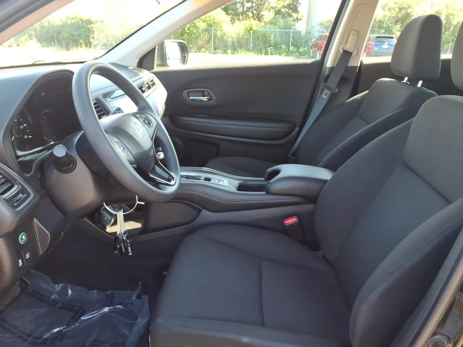 2018 Honda HR-V LX - Photo 16