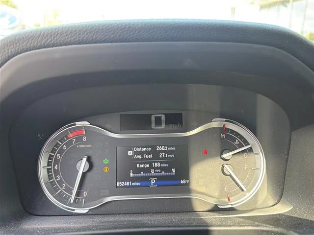 Used 2019 Deep Scarlet Pearl Honda  image 5