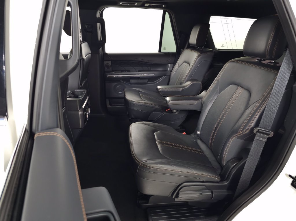 Used 2024 White Ford Platinum image 37
