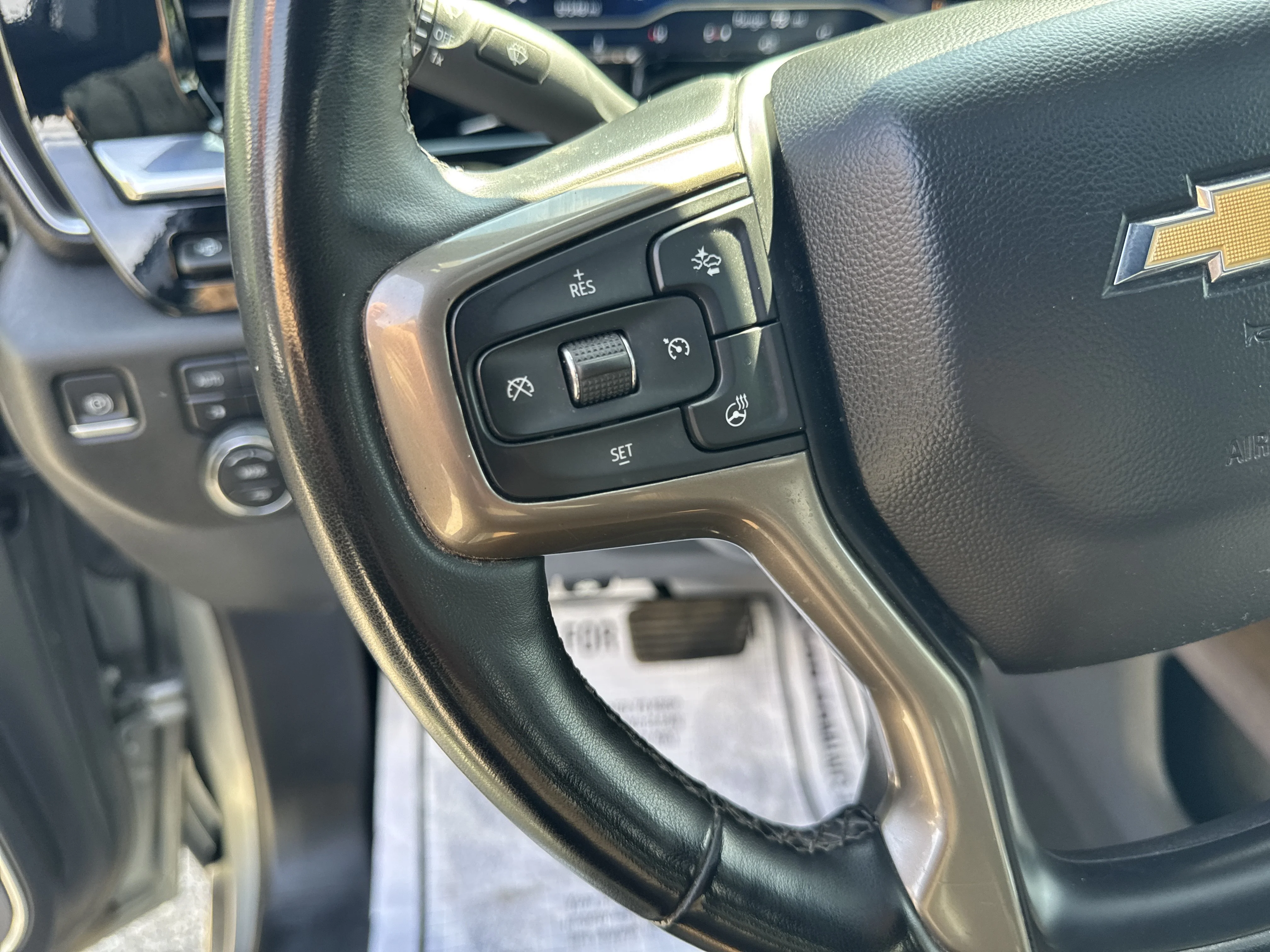 Used 2024 Sterling Gray Metallic Chevrolet High Country image 21