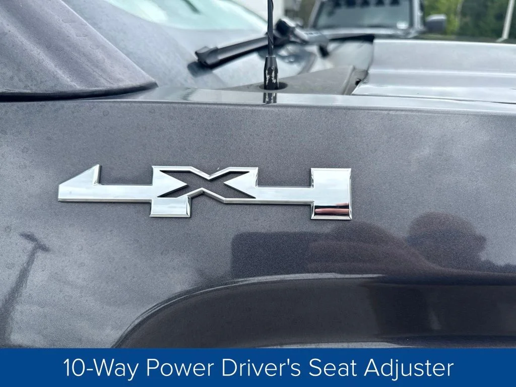 Used 2015 Iridium Metallic GMC SLE image 7