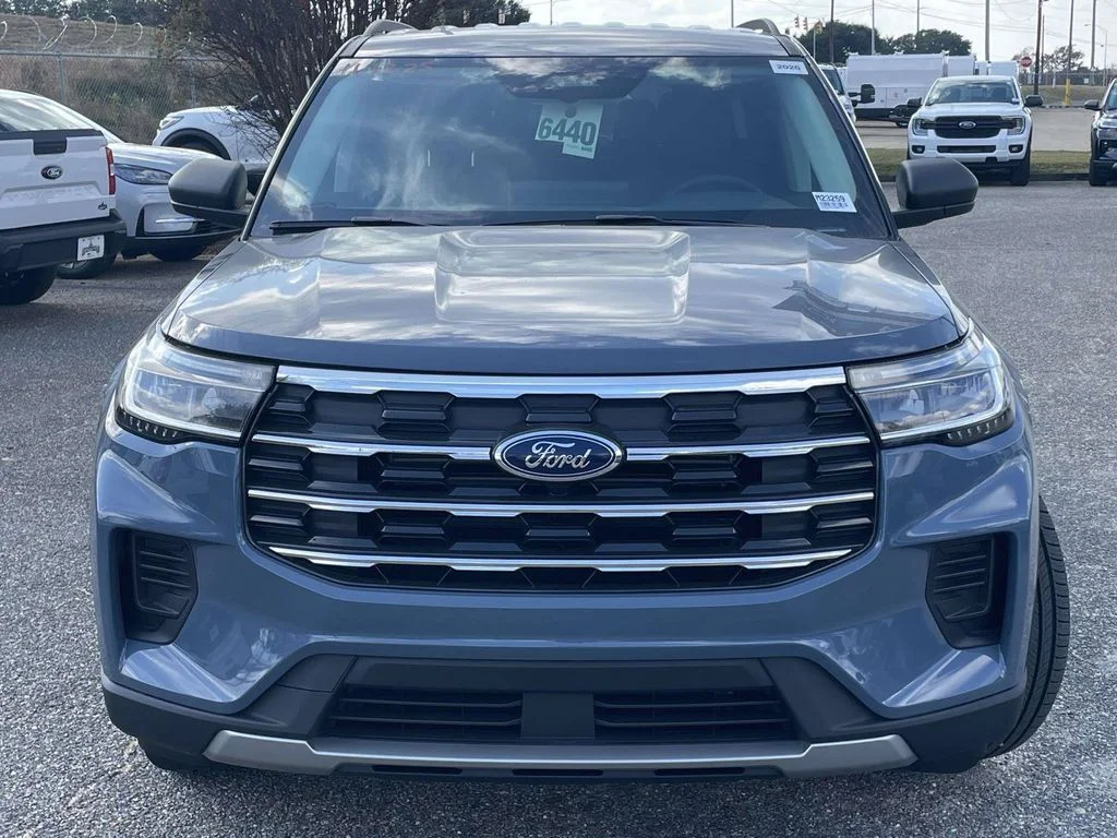 New 2026 Vapor Blue Metallic Ford Active image 8