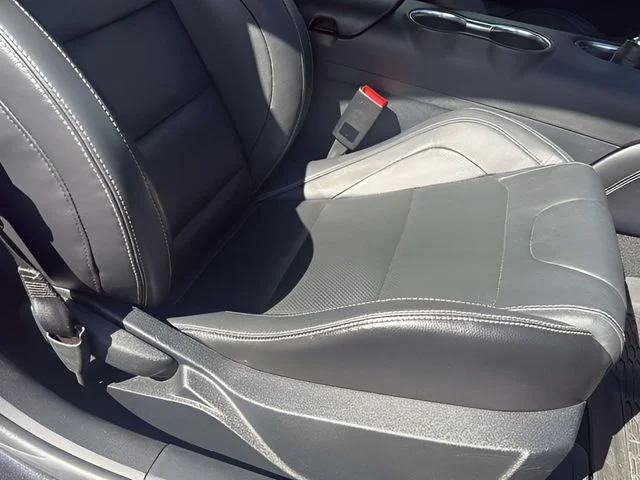 Used 2022 Black Ford GT image 18