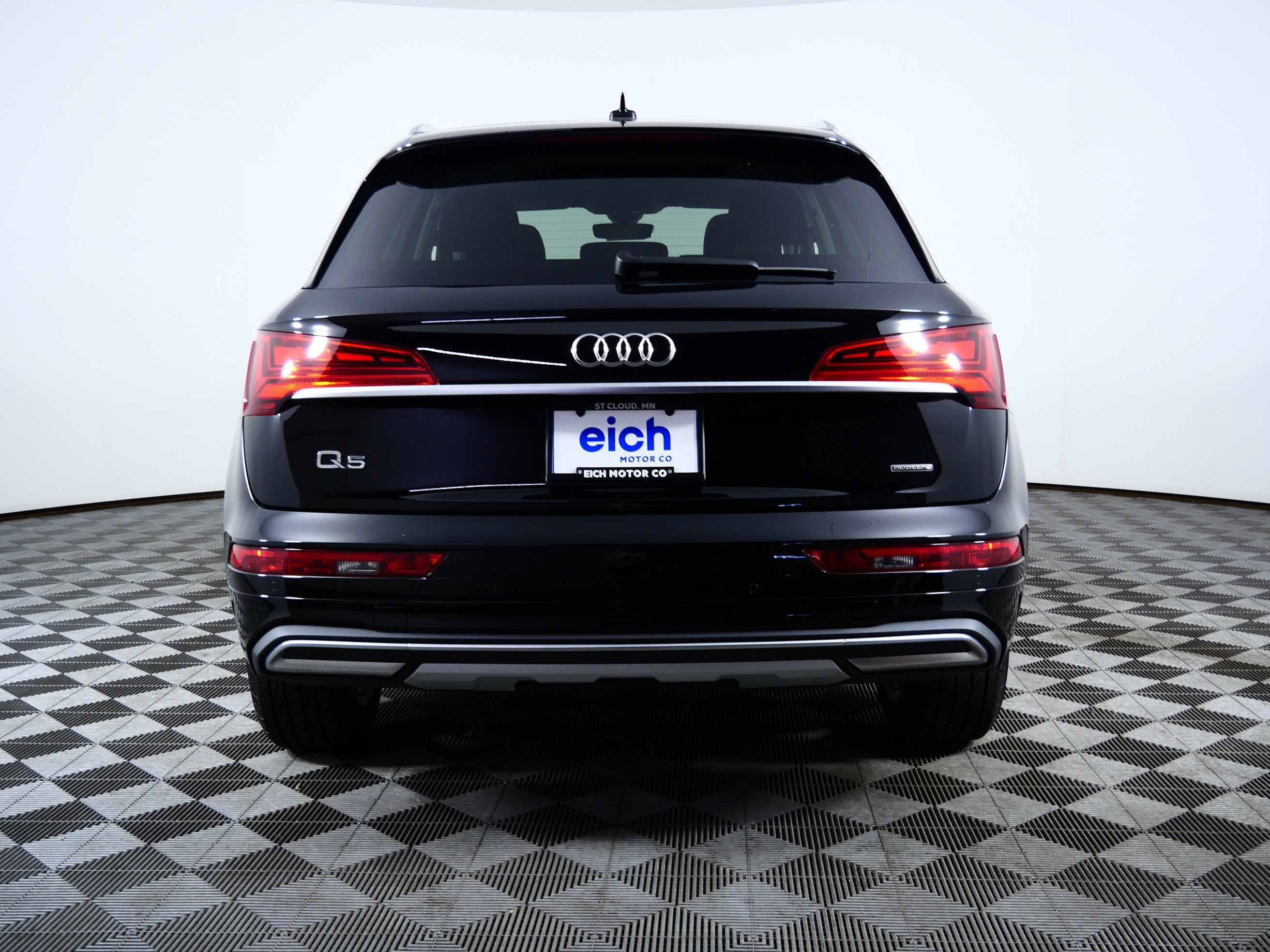 Used 2023 Brilliant Black Audi Premium Plus image 6