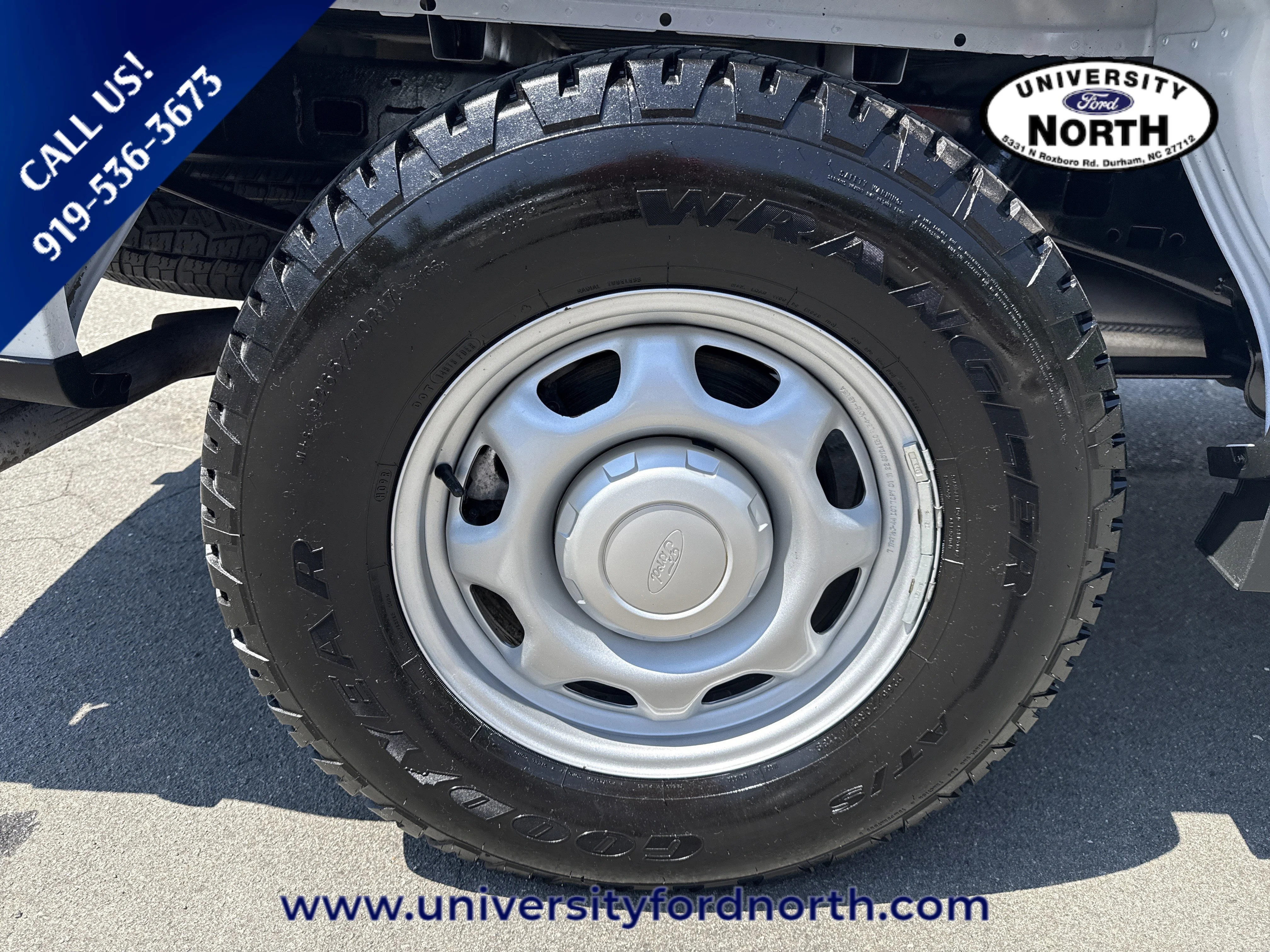 Used 2022 Oxford White Ford XL image 9