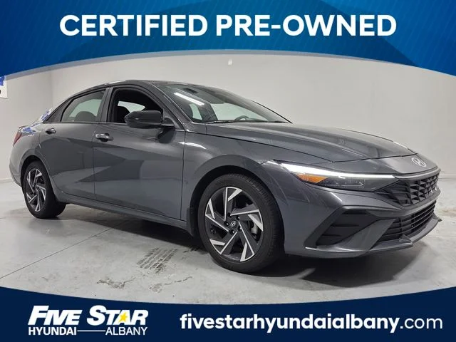 Used 2025 Gray Hyundai SEL Sport image 1