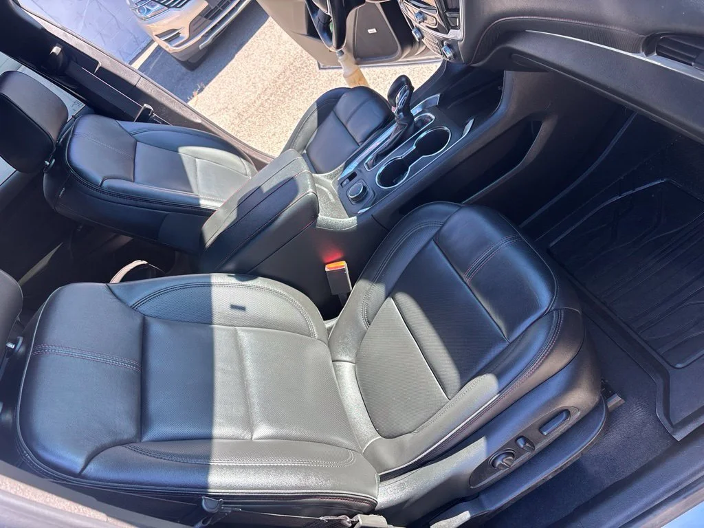 Used 2023 Gray Chevrolet RS image 33