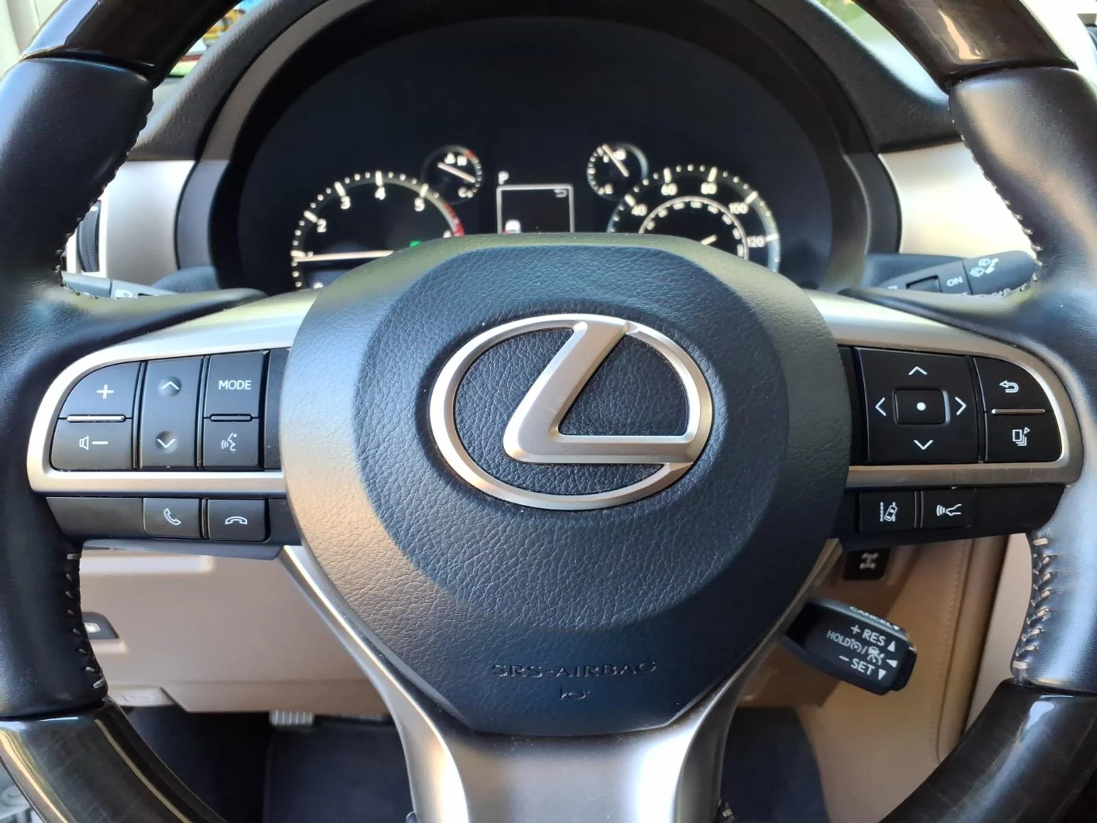 Certified Used 2021 Starfire Pearl (077) Lexus Premium image 9