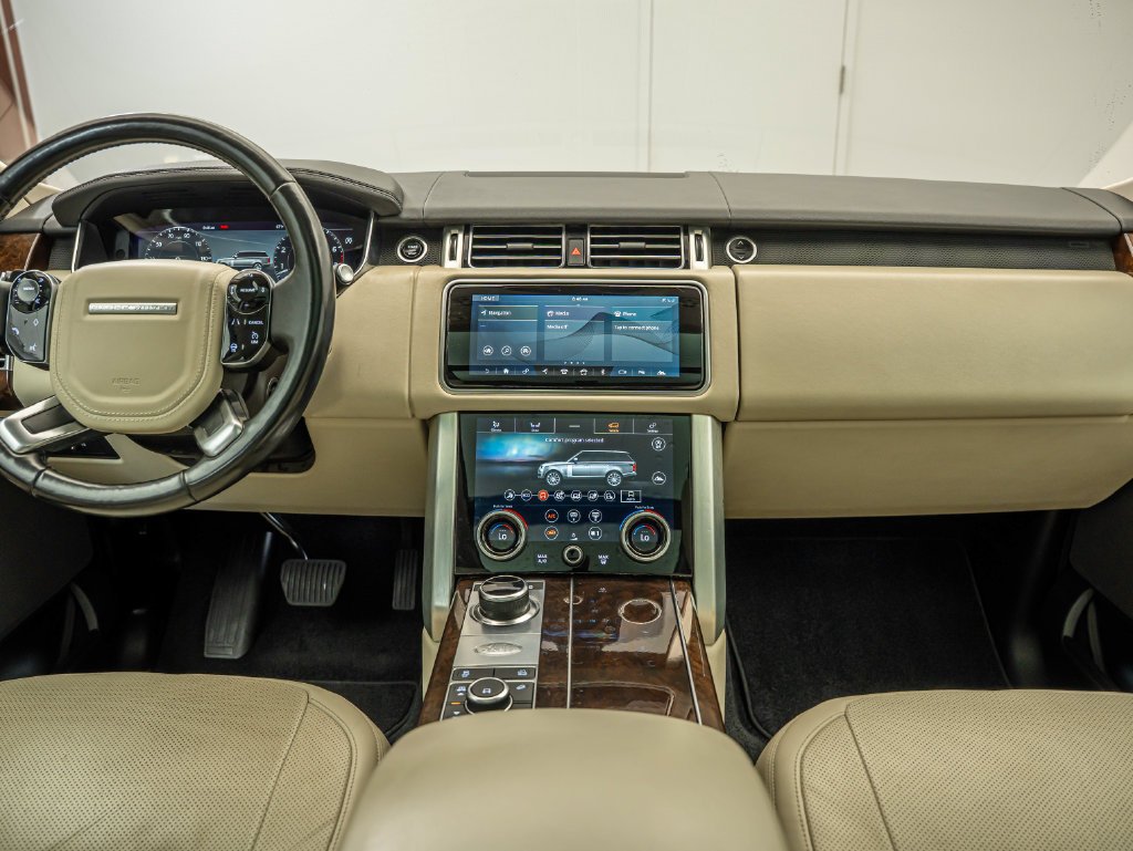 Used 2020 Black Land Rover HSE image 29