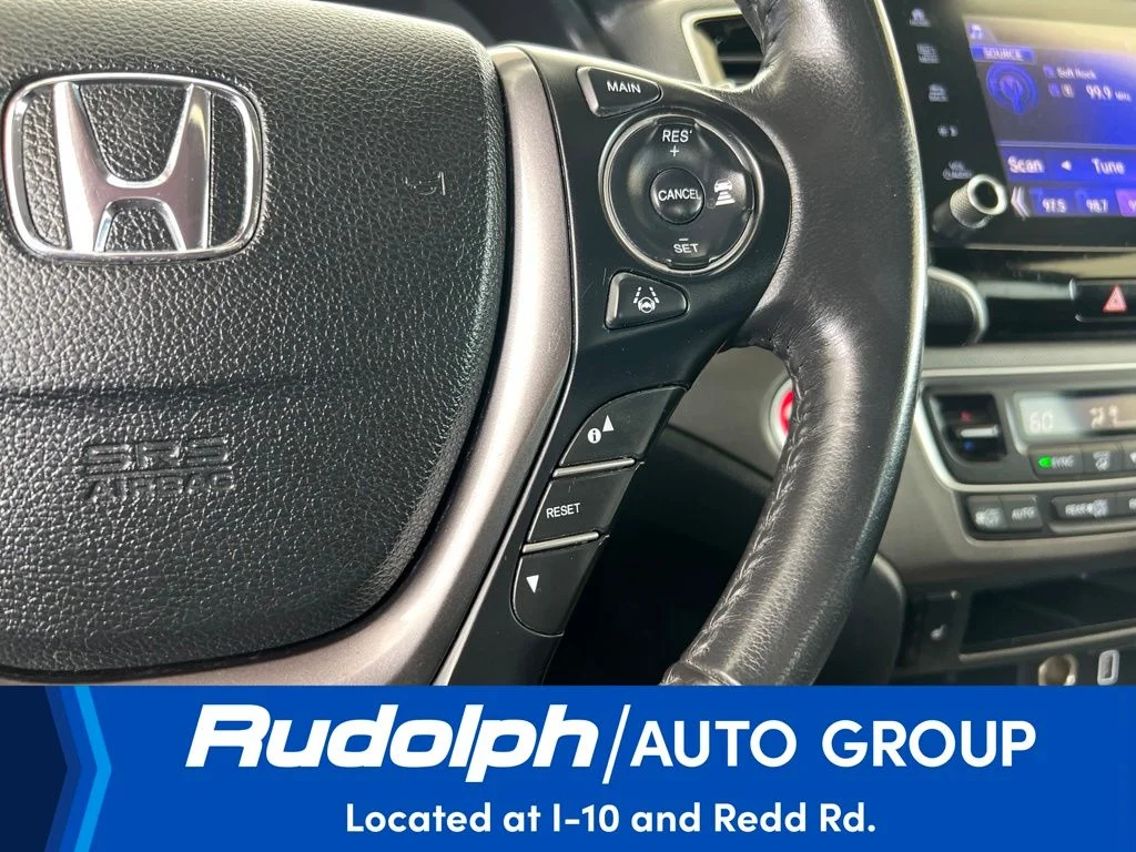 Used 2023 White Honda RTL image 30