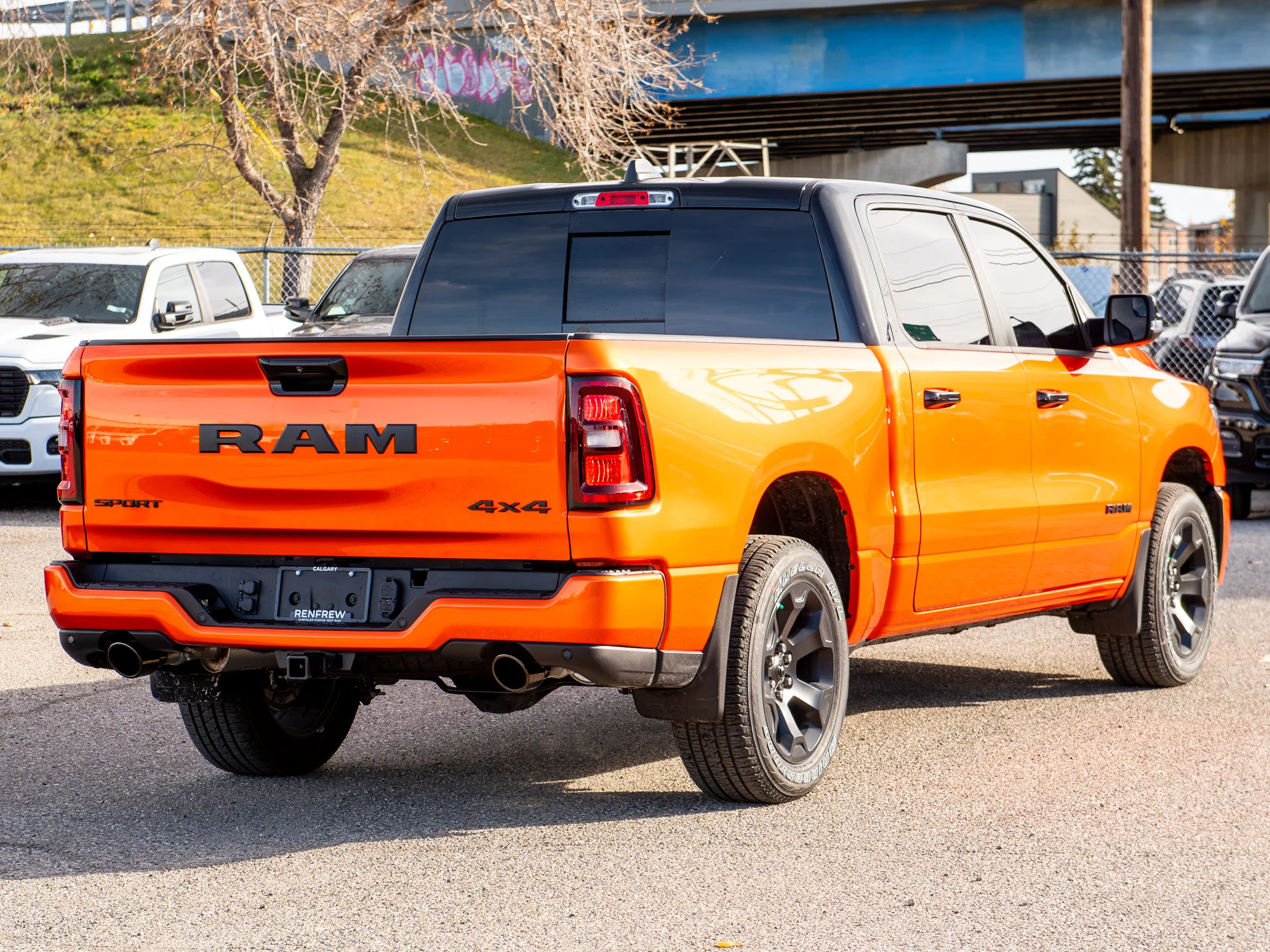 New 2026 Black RAM Sport* Crew Cab 4x4, Heated Seats/Wheel, Panoramic Sunroof, Navigation image 6
