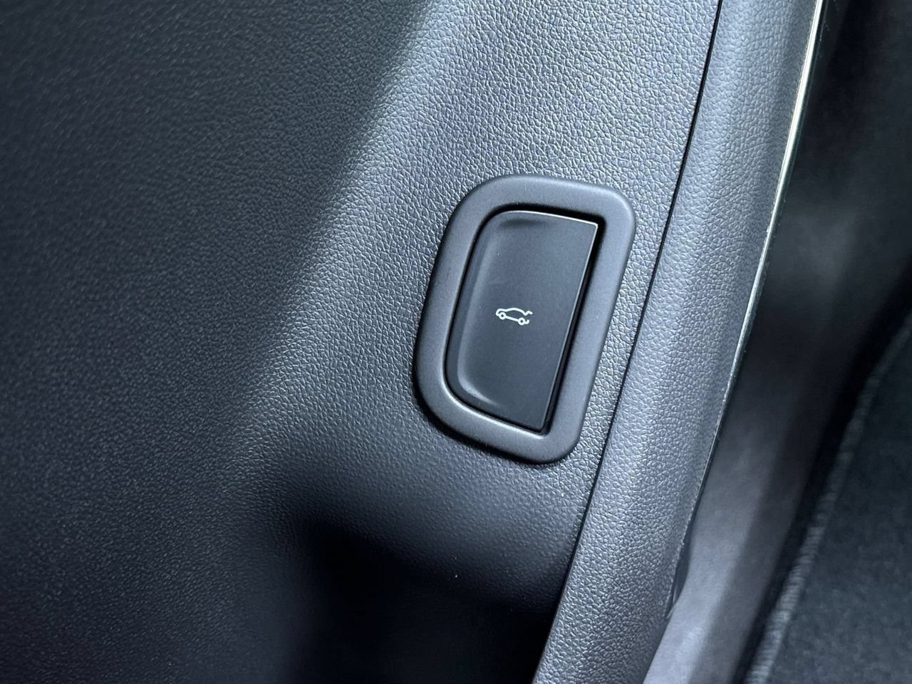 2026 GMC Acadia Elevation - Photo 17