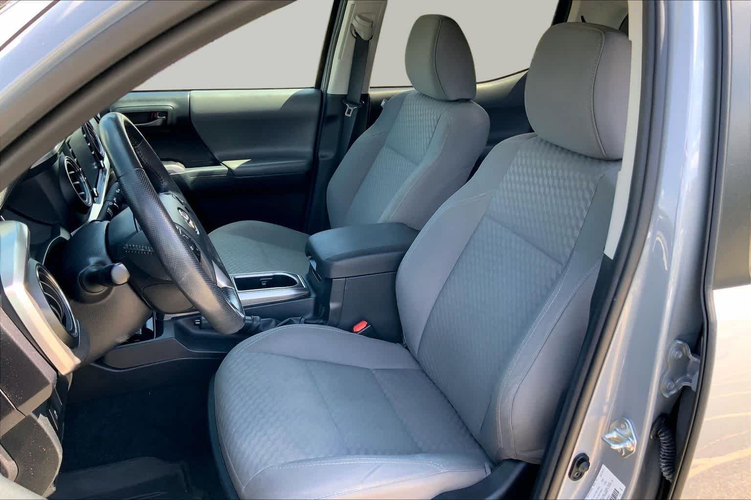 Used 2021 Cement Toyota SR5 image 8
