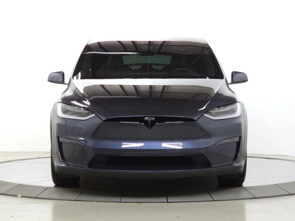 Used 2023  Tesla Standard Range image 10