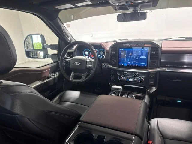 Used 2023 Gray Ford Lariat image 28