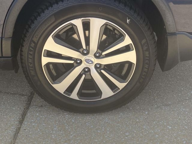 Used 2018 Blue Subaru 2.5i image 8