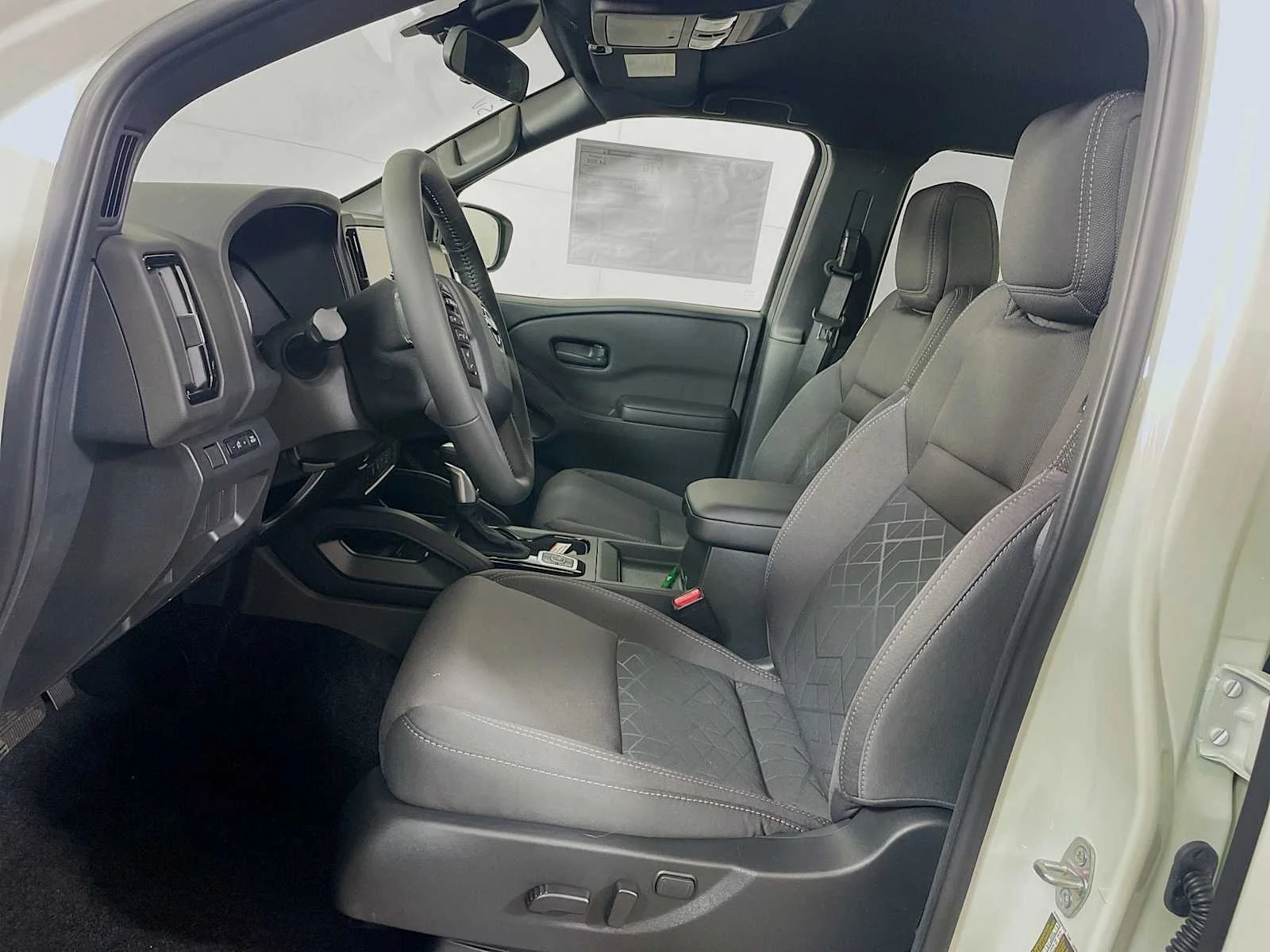 New 2026 Glacier White Nissan Crew Cab SV image 4