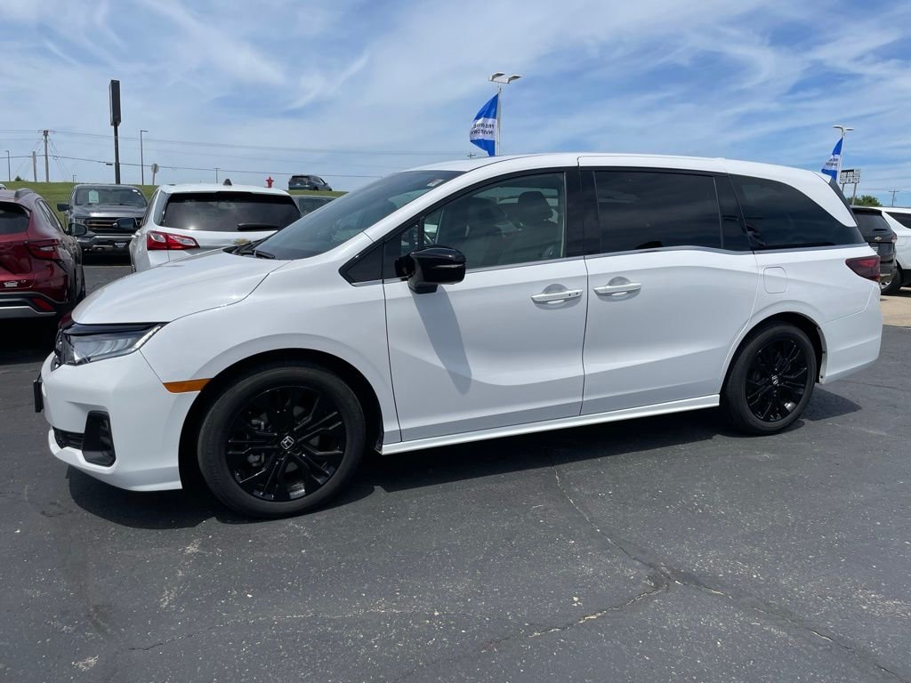 Used 2025 White Honda Sport-L image 5