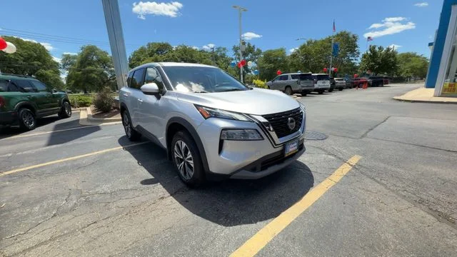 Used 2023 Silver Nissan SV image 3