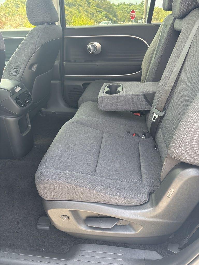 2026 Hyundai IONIQ 9 SE - Photo 32