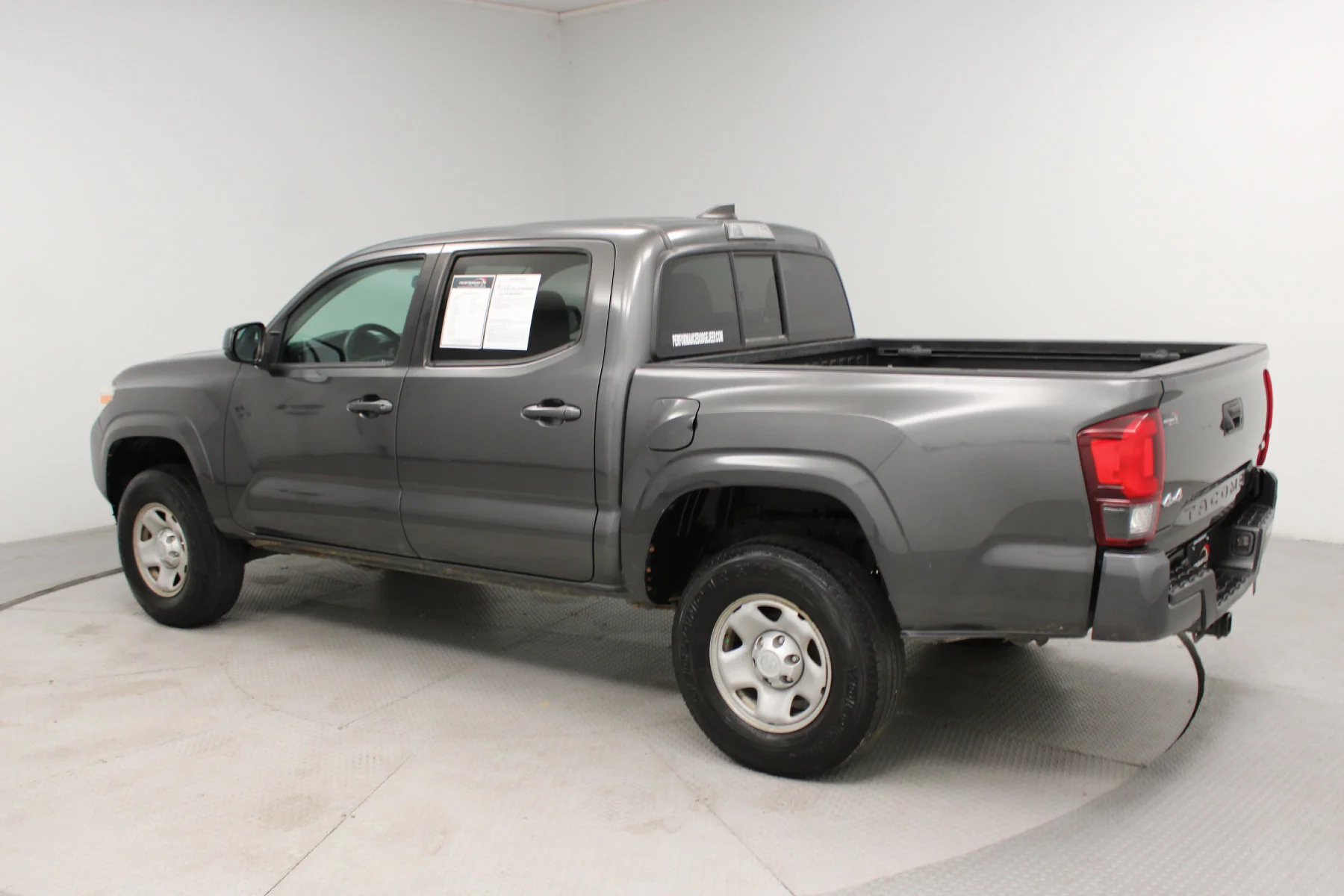 Used 2019 Magnetic Gray Metallic Toyota SR image 31