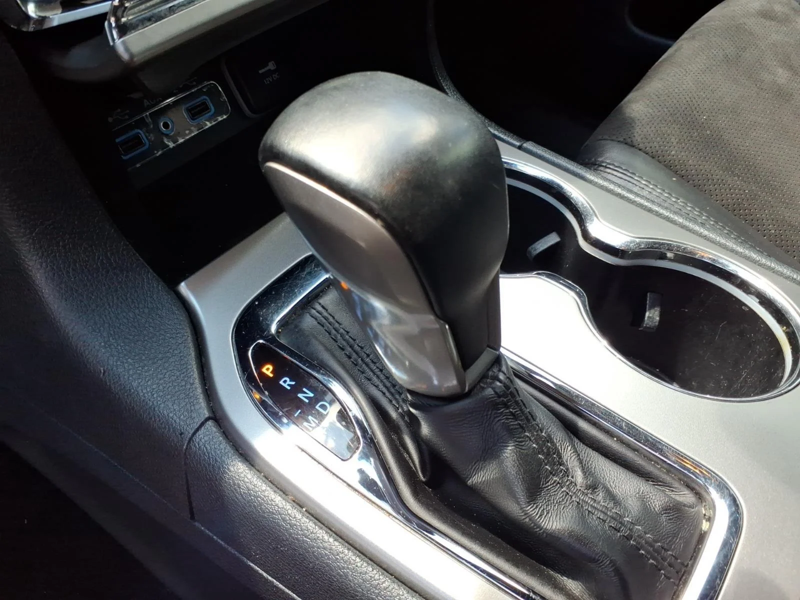 Used 2020 Bright White Clearcoat Jeep Altitude image 8