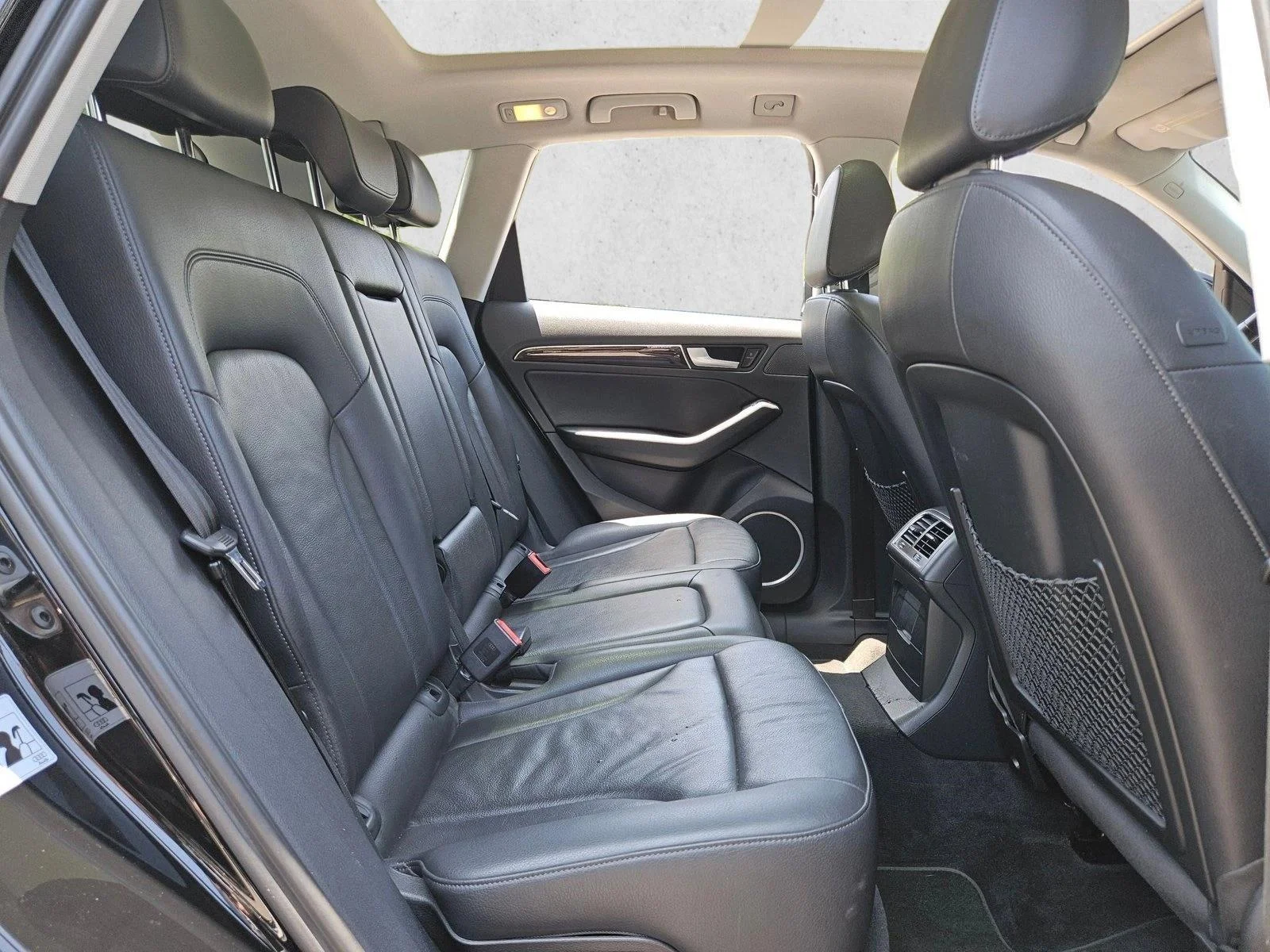 Used 2013 Brilliant Black Audi Premium Plus image 17