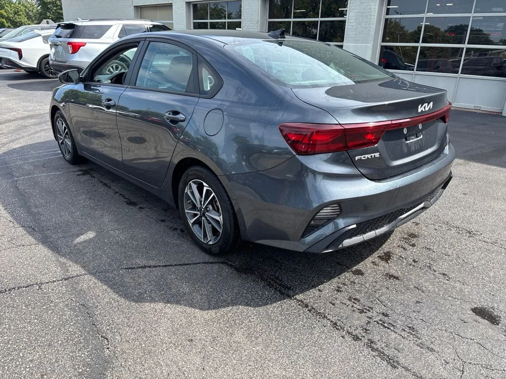 Used 2024 Gravity Gray Kia LXS image 6