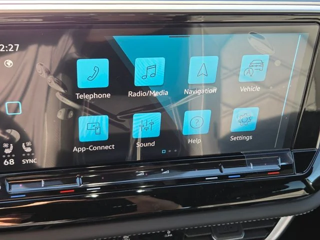 New 2026 Black Volkswagen 2.0T SE image 11