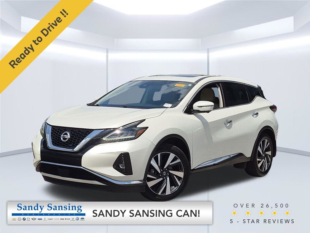 Used 2022 White Nissan SL image 1