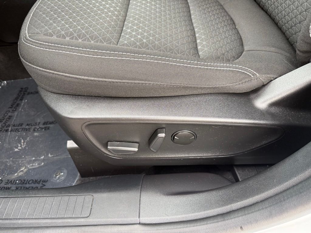 Used 2023 Oxford White Ford Active image 8