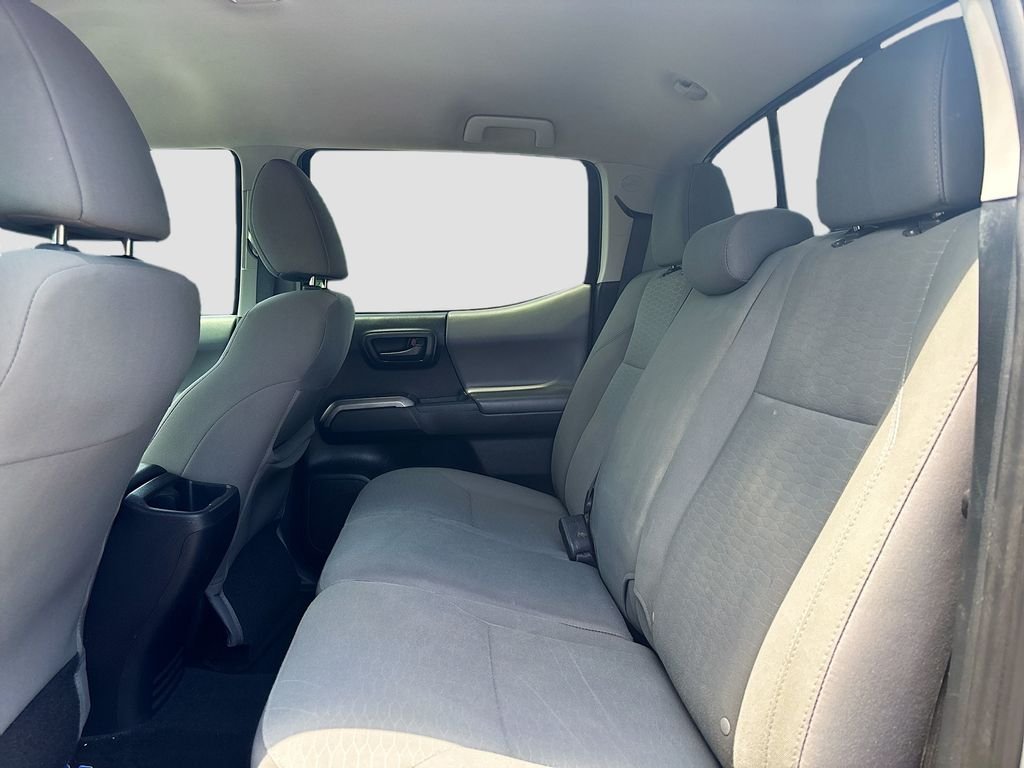 Used 2017 Silver Toyota SR5 image 16