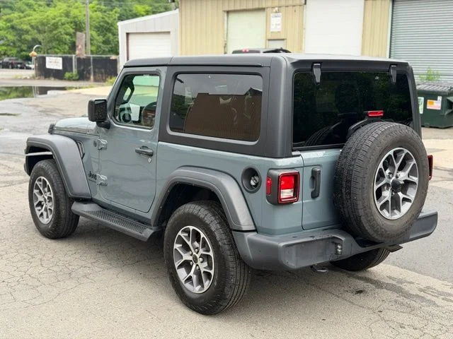 Used 2024 Gray Jeep Sport S image 8