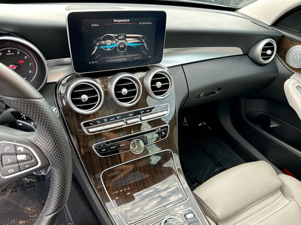 Used 2016 Silver Mercedes-Benz C 300 image 5
