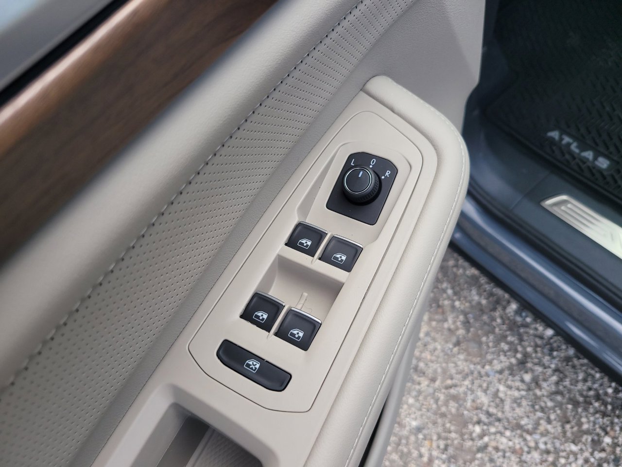 New 2026 Pure Gray Volkswagen SE w/Technology image 16