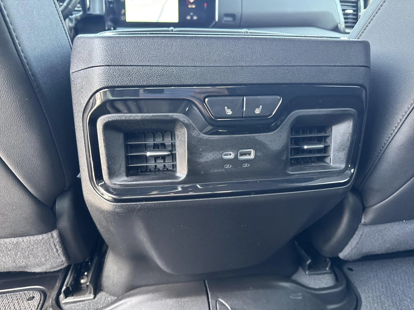 Used 2024 Onyx Black GMC AT4 image 28