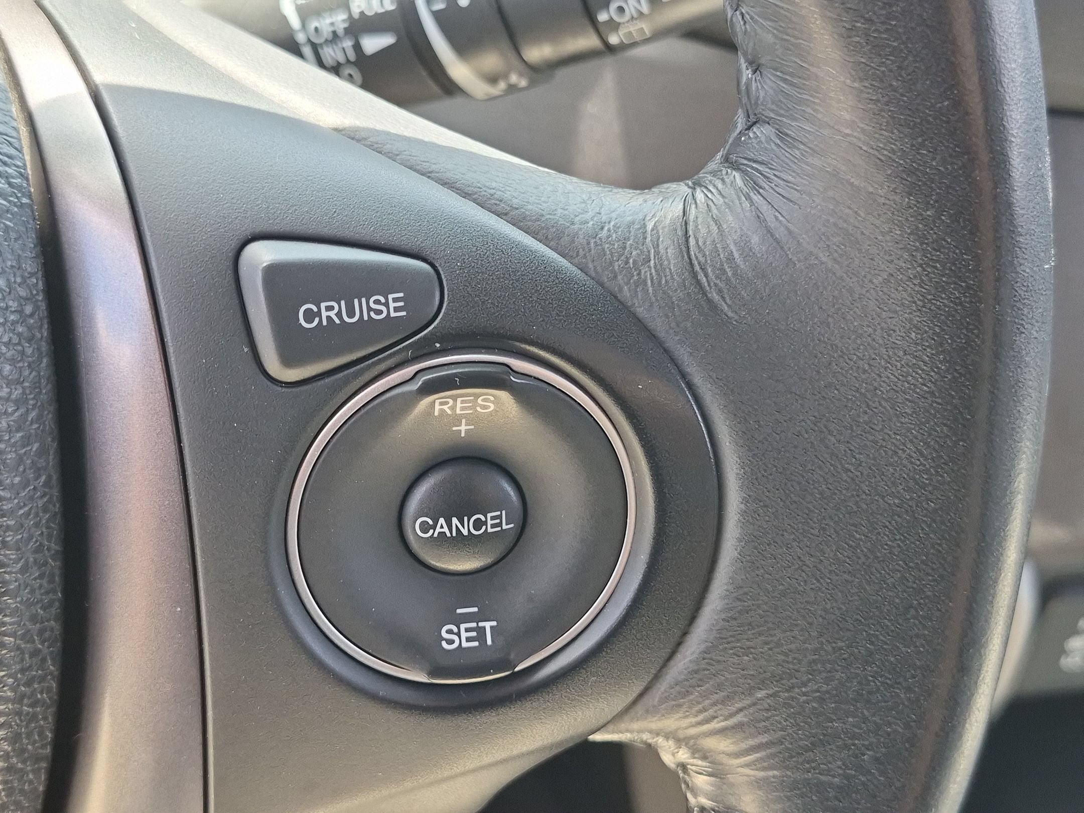 Used 2018 Black Honda EX-L image 19