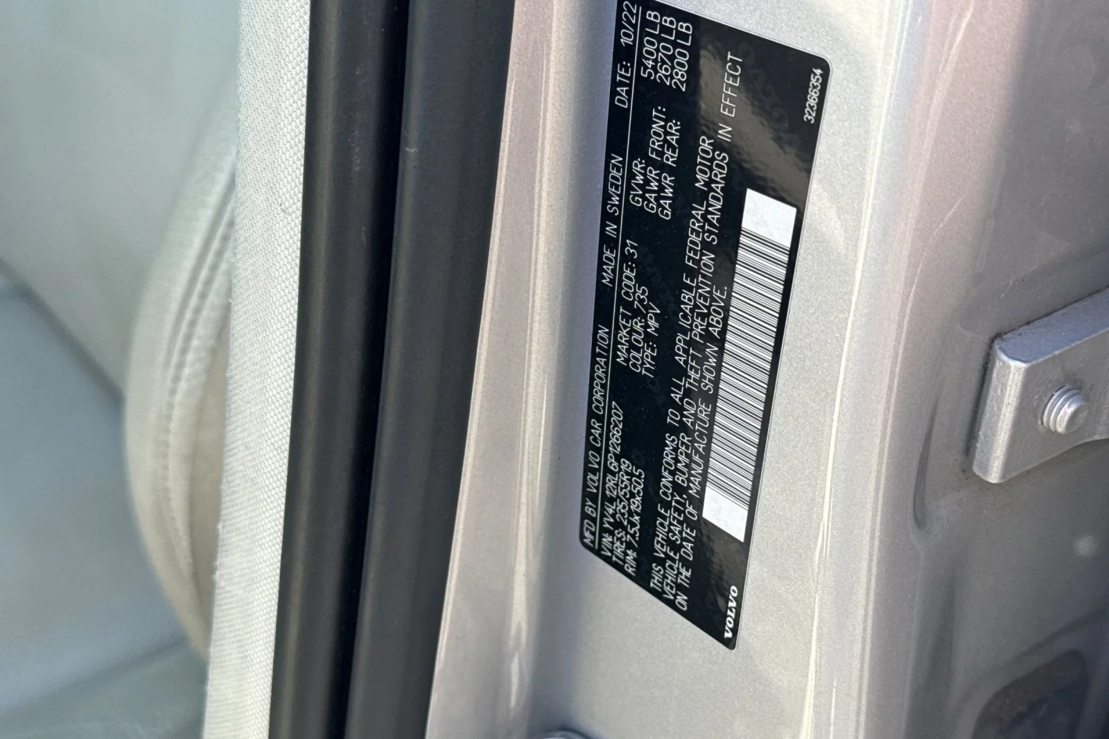 Used 2023 Silver Volvo Plus Dark Theme image 29