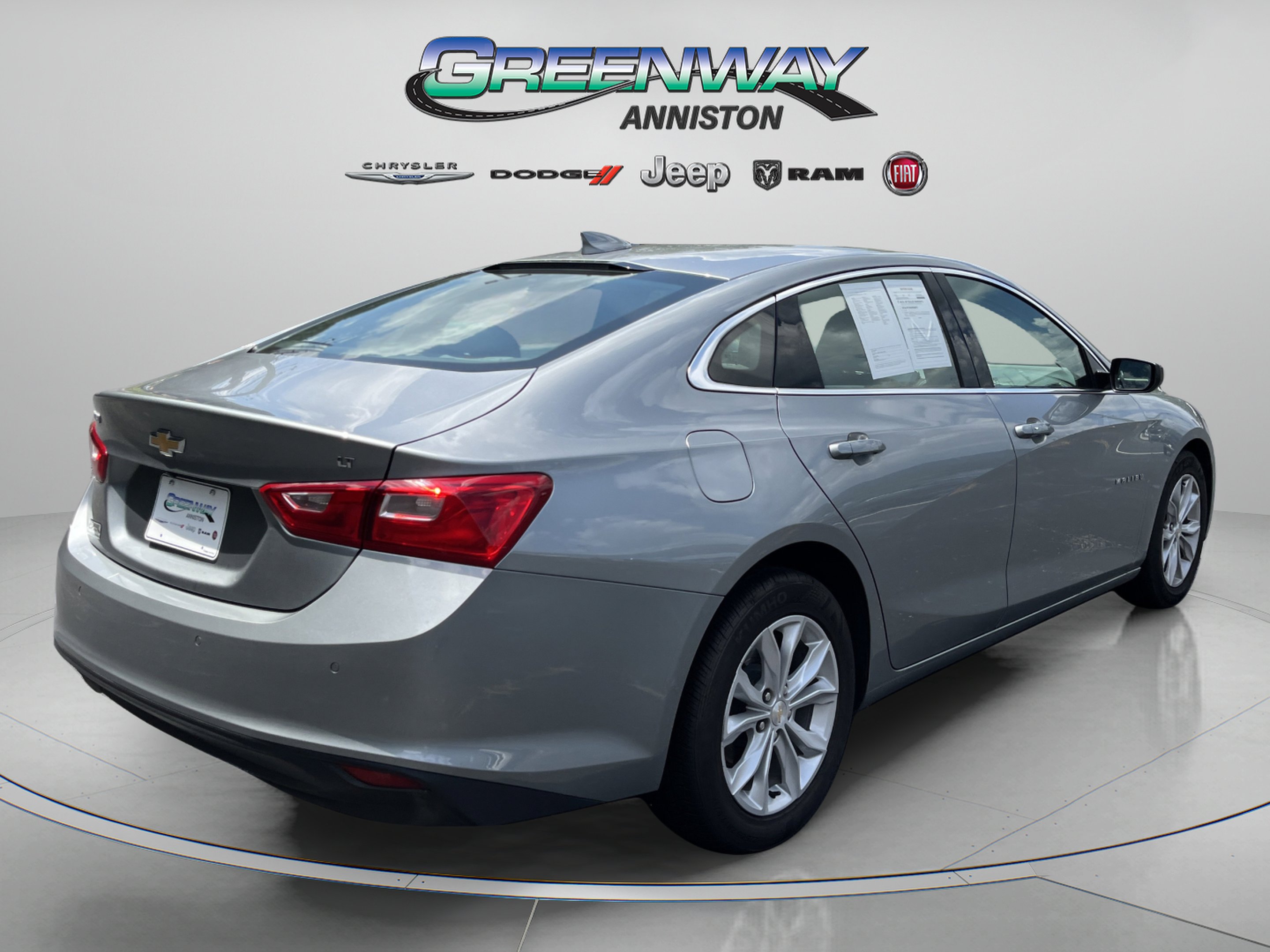 Used 2025 Sterling Gray Metallic Chevrolet  image 7