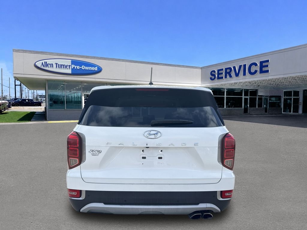 Used 2020 Hyper White Hyundai SE image 7