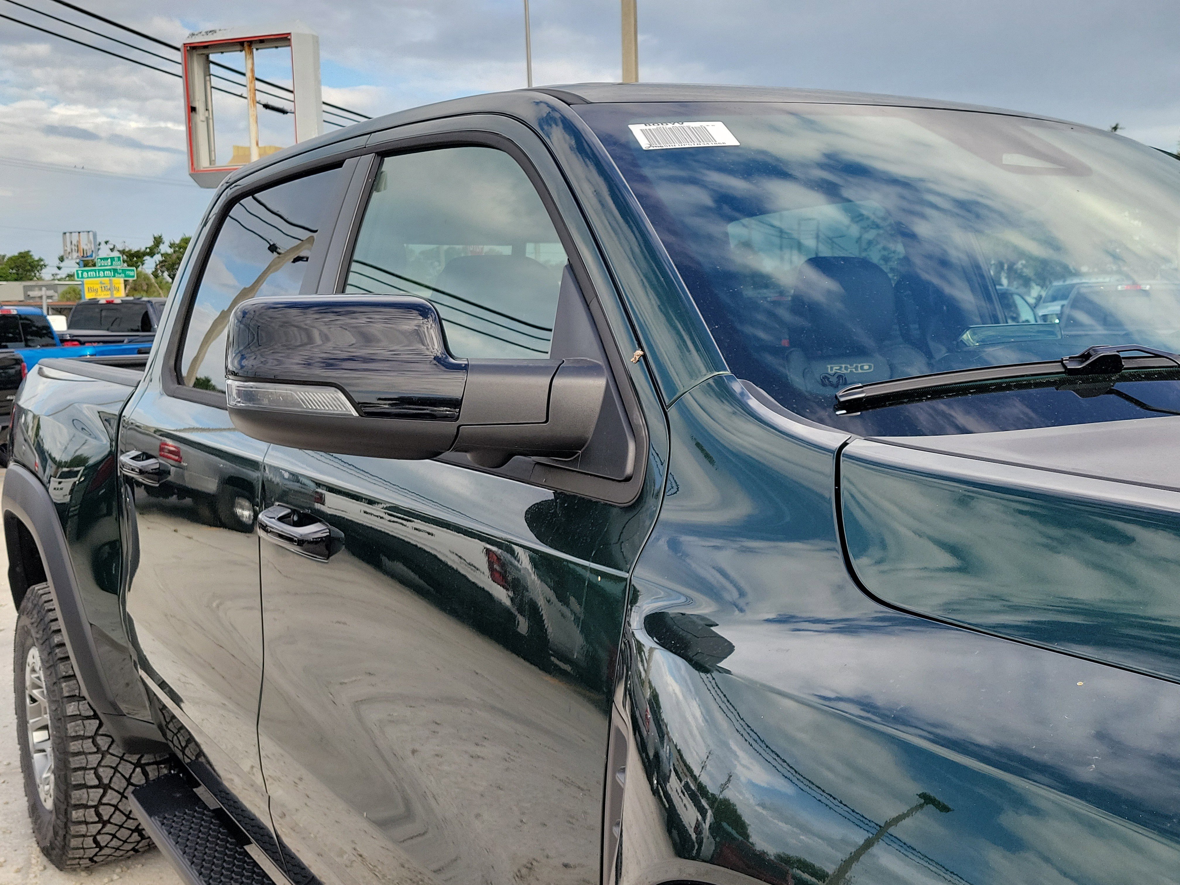 New 2026 Serrano-Green Metallic Exterior Paint RAM RHO image 9