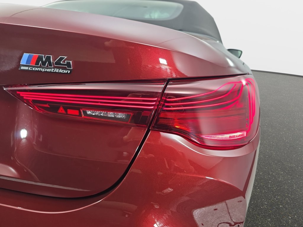 New 2027 Aventurin Red Metallic BMW Competition image 32