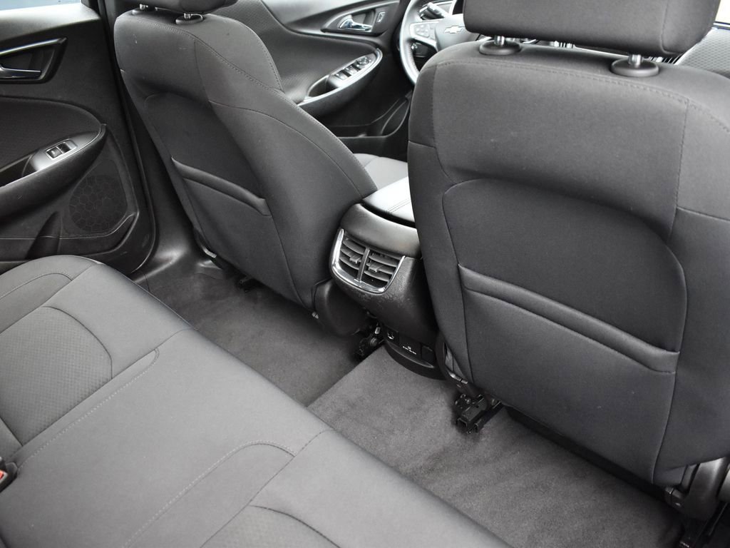 2017 CHEVROLET MALIBU - Image 27