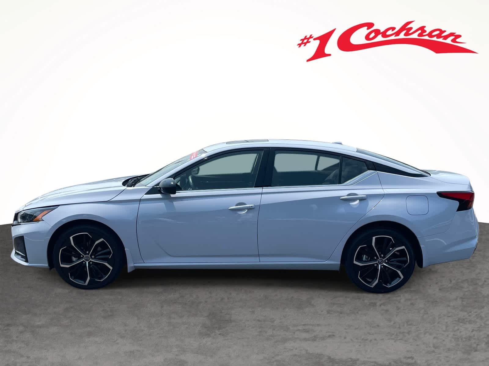 Certified Used 2023 Gray Sky Pearl Nissan 2.5 SR image 4