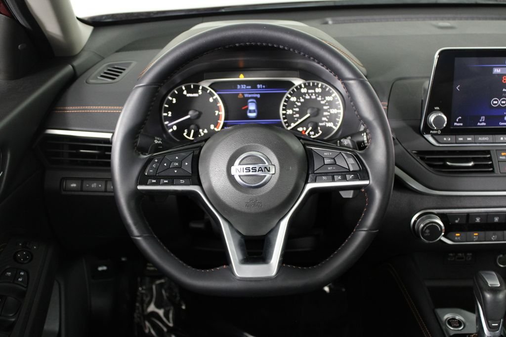 2019 Nissan Altima SR - Photo 9