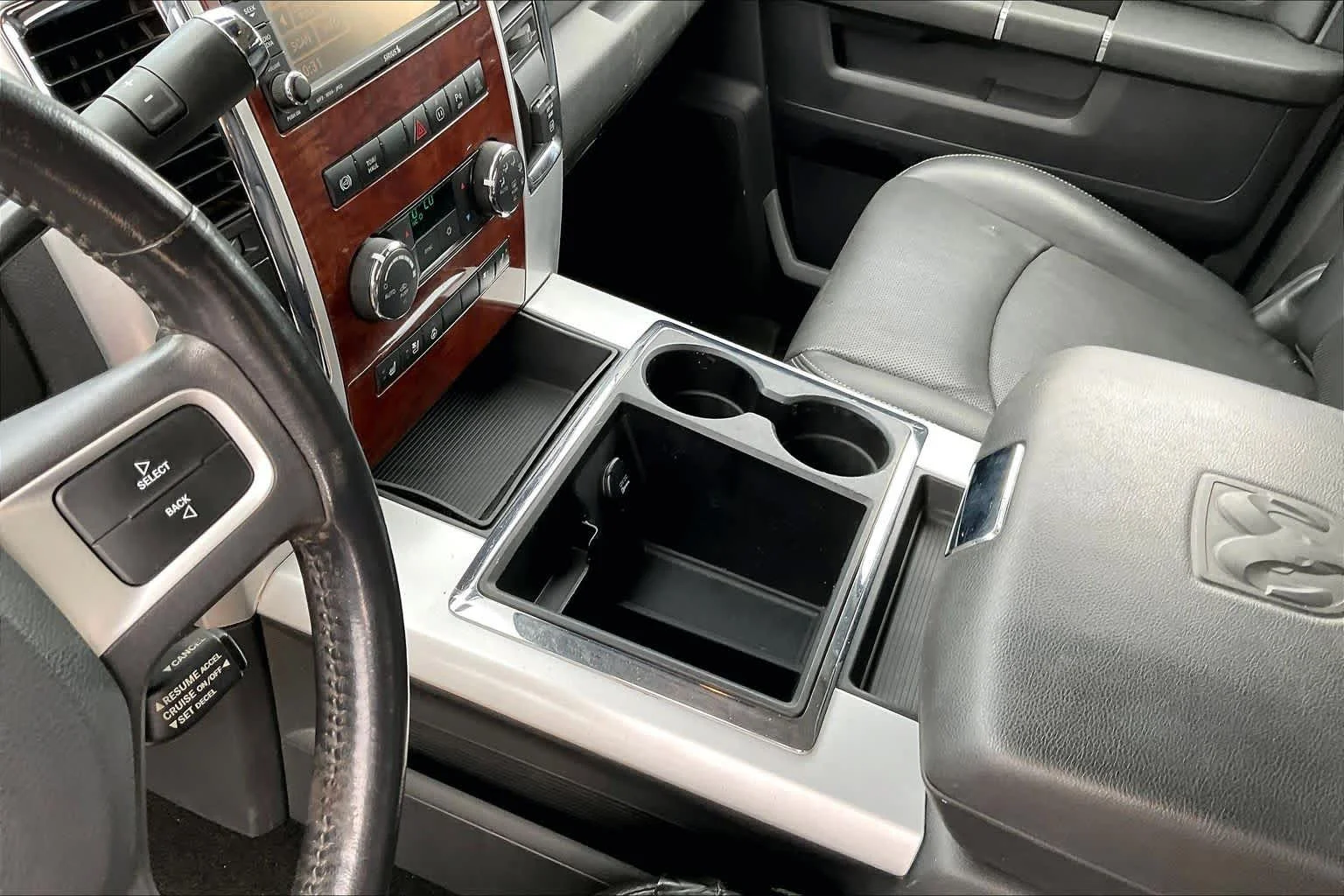 Used 2010 Light Graystone Pearl Dodge Laramie image 15