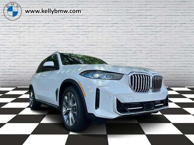 2026 BMW X5 xDrive50e's photo