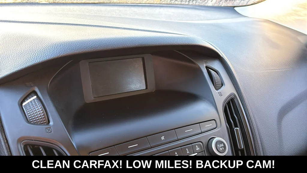 Used 2018 White Ford SE image 15