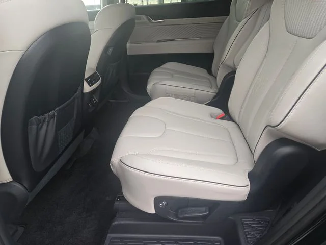 Used 2025 White Hyundai Calligraphy image 20