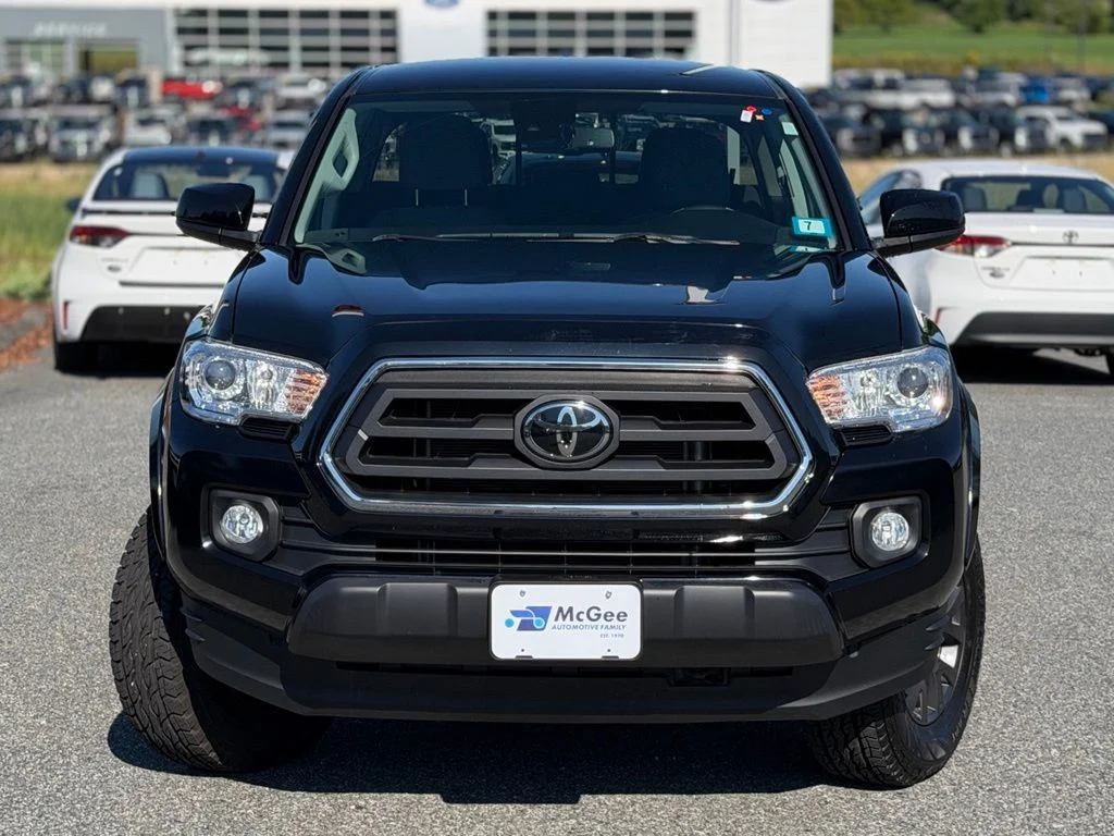 Used 2022 Black Toyota SR5 image 2